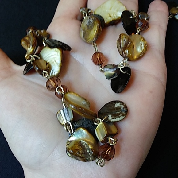 Sea Shell Embellished Bronze And Tan Stament Necklace - Picture 16 of 17